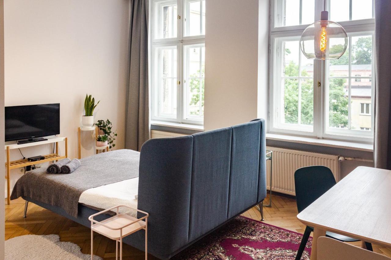 Apartament Przy Woonerfie Лодз Екстериор снимка